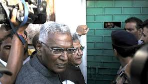 سید گیلانی کا بند دروازہ….!