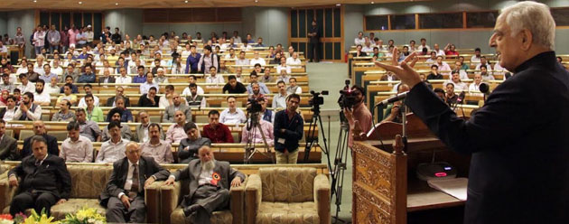 مفتی صاحب! پہلے آئیڈیالوجی گئی اور اب گورننس