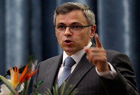 کشمیریوں کو دھکمانے کا کوئی فائدہ نہیں:عمر عبداللہ