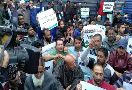 انجینئر رشید نے حامیوں سے حریت کی حمایت کا حلف لیا