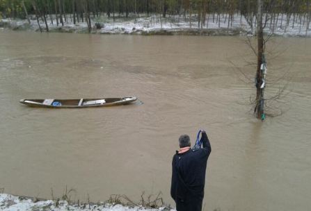 سیلاب…! اہلِ کشمیر نے رات آنکھوں میں کاٹی
