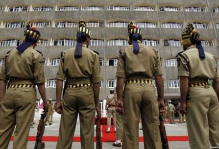 سخت سکیورٹی کےبیچ آج سرینگر میں دربار سجے گا