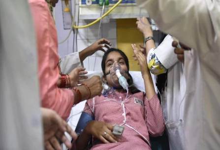 گیس رِساو سے دلی میں 300 طالبات متاثر