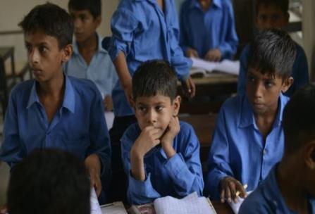 جلسے کے لئے اسکول بند، اساتذہ معطل