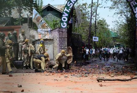 طلباء کی احتجاجی لہر جاری،لنگیٹ میں مظاہرے