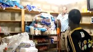 لالبازار سرینگر میں مشہور وانی ڈیزائنر فیبرکس کی دکان میں لاکھوں روپے کی چوری