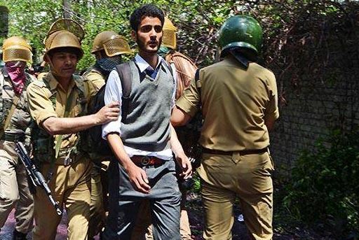 وادی کشمیر میں ماہ بھر سے جاری طلباء کی احتجاجی تحریک