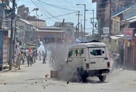 ترال میں ساتویں روزبھی ہڑتال،باقی وادی میں احتجاجی مظاہرے