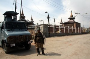 رمضان کا جمعہ اورتاریخی جامع نمازیوں کیلئےبند