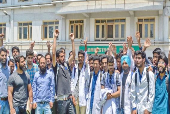 پولس کے ہاتھوں ڈاکٹر کی پٹائی،ہڈون اسپتال میں ہنگامہ