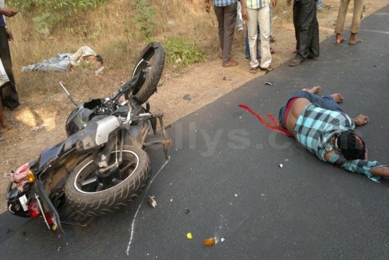 ٹنگمرگ میں حادثہ،دو گہرے دوستوں کو جُدائی پر کہرام