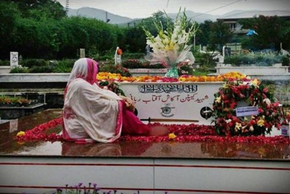 ایک پاکستانی ماں کا اپنے فوت شدہ فوجی بیٹے کے نام خط