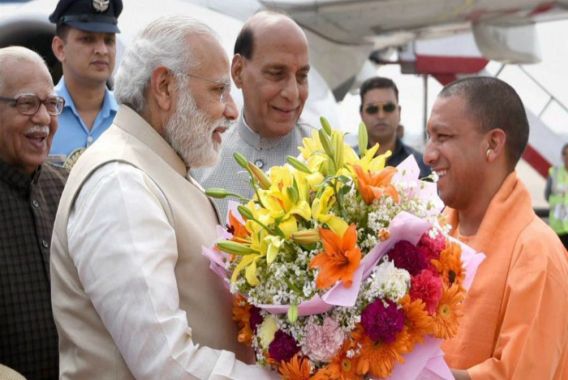 مودی کو گلدستہ پیش کرنے کی ممانعت