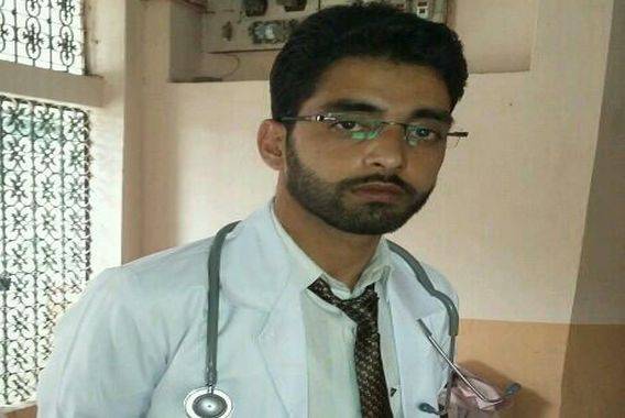 ہندوارہ کے جعلی ڈاکٹرکی نامور اسپتالوں میں نوکری اور پانچ ریاستوں میں شادیاں!