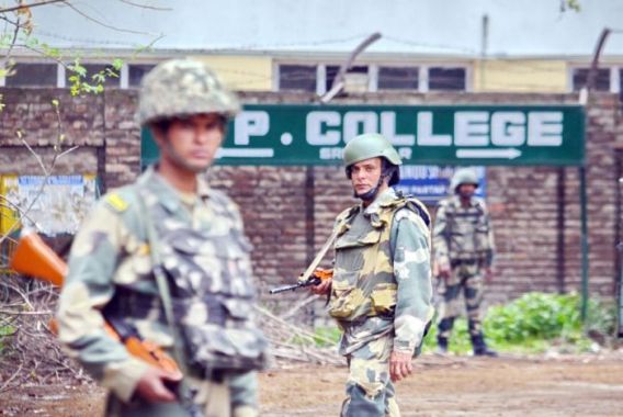 پہلگام میں سرکاری اسکول پر فوج کا دھاوا،وندے ماترم پڑھنے کی ہدایت