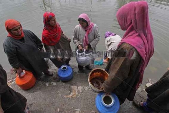 شاہ گنڈ سوناواری ….بوند بوند پانی کوترستی ہے یہ پیاسی دھرتی