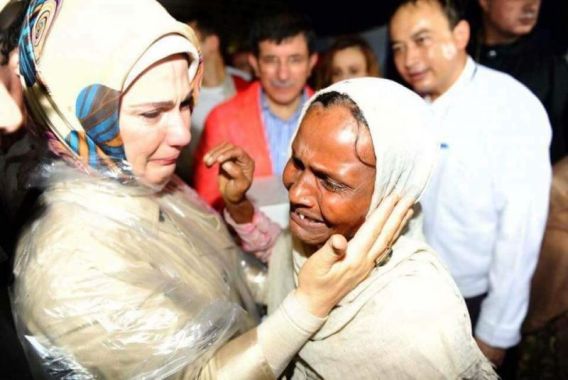 بیگم اردگان کو دیکھ کر روہنگیا مسلمان روپڑے