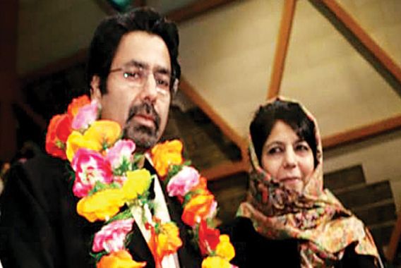 تصدق کی باضابطہ تاج پوشی کل،سیاحت کے وزیر بنیں گے