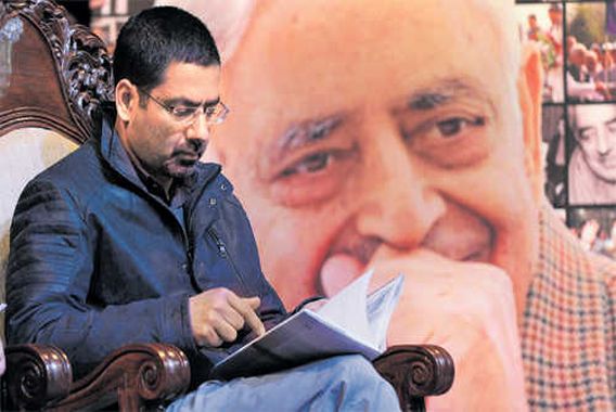 تصدق بھی ’’مفتی کے خواب ‘‘پورا کرنے نکلے