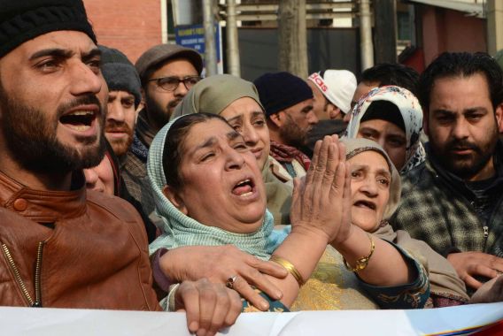 بلال کاوابے گناہ ہے، پہلی بار جہاز میں نہیں بیٹھا تھا:والدہ