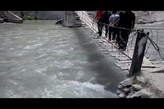 دریائے نیلم کی سیاحت کو گئے چالیس سیاح ڈوب گئے