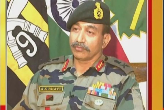 کشمیری عوام بھارتی فوج کو اپنی فوج مان کر اس پر پتھرنہ ماریں: جنرل بھٹ