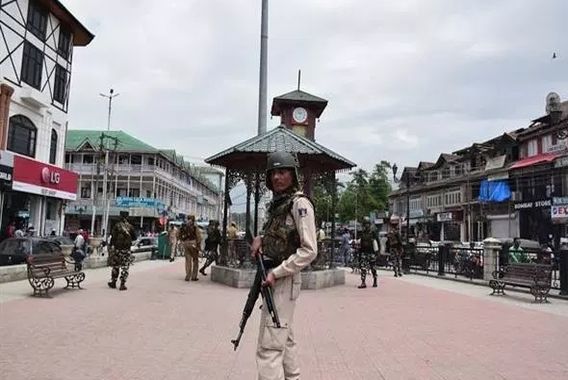 سخت سکیورٹی صورتحال اور ہڑتال کے بیچ 15اگست کا ’پُرامن‘انعقاد!