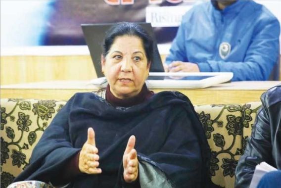 کی بورڈ نے دھوکہ دیا نہیں تو مجھے اپنے مذہب پر فخر ہے:نعیمہ مہجور