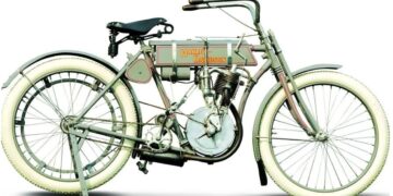 115سال پُرانی موٹر سائیکل پونے آٹھ کروڑ میں بِک گئی