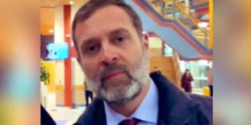 برطانیہ جانے سے قبل راہُل گاندھی نے بالآخر۔۔۔